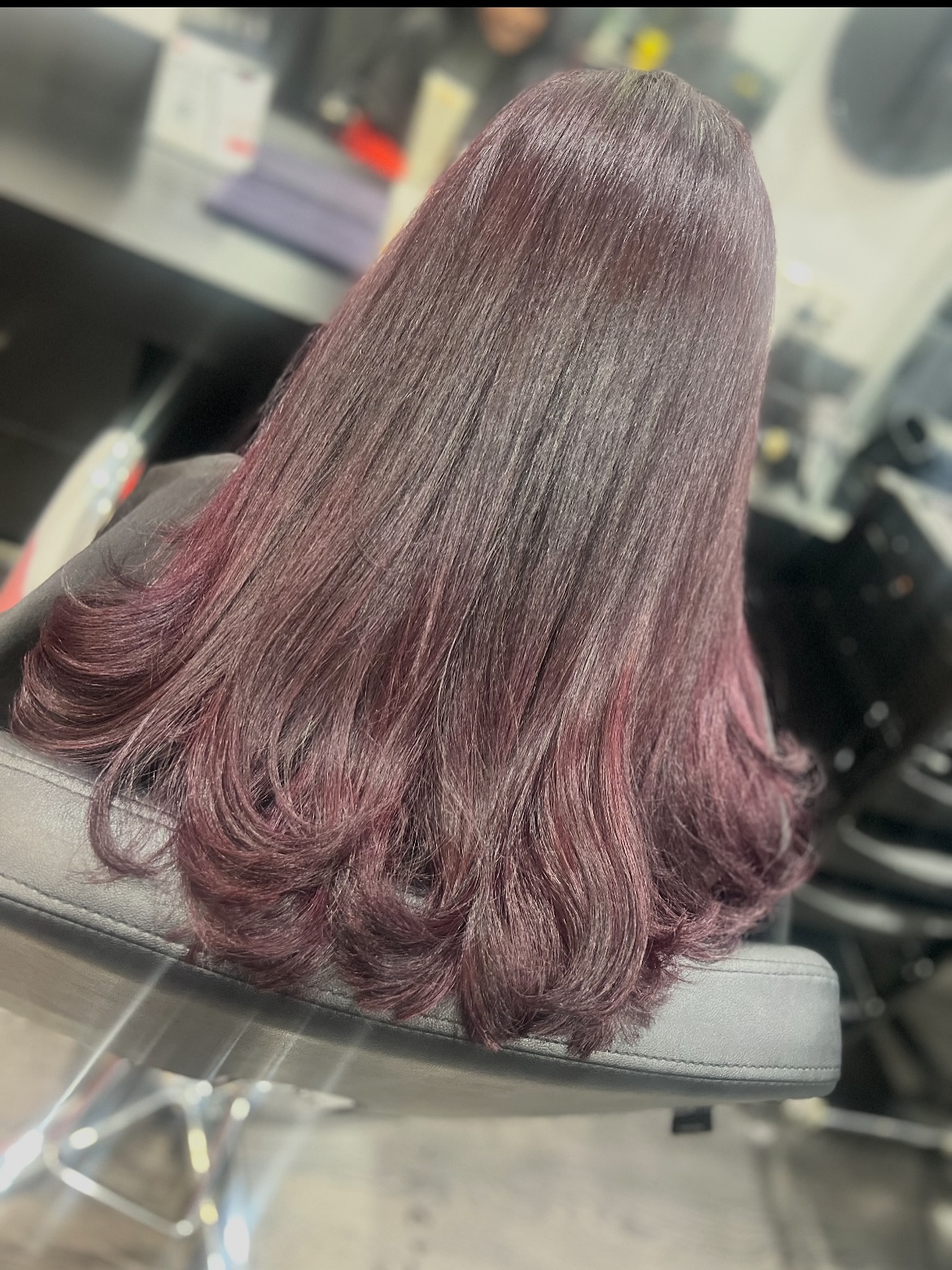 Rose-toned brunette melt with soft waves